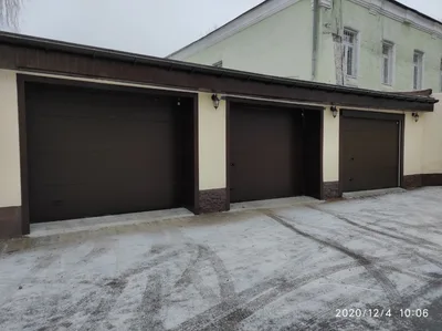 Три секционные ворота в ряд