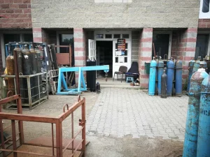 Заправка баллонов техническими газами